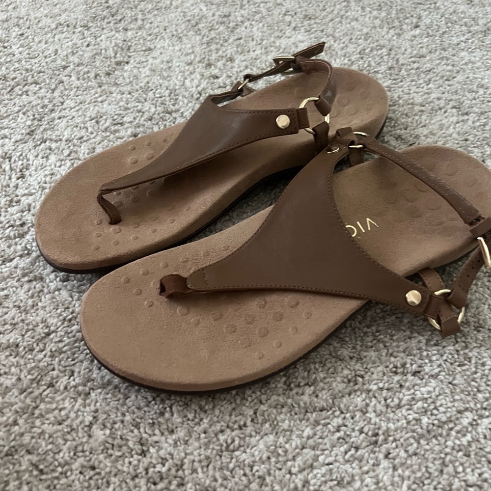Woman’s Vionic Sandals